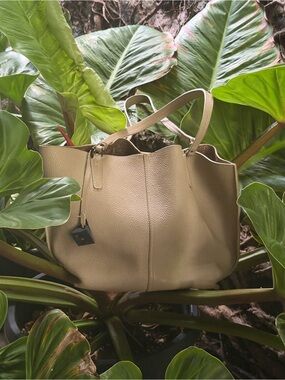 BOTKIER Hudson leather tote with detachable pouch in Latte. Metallic gold inside